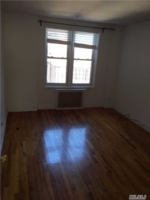 Building Photo - 140-35 Beech Ave