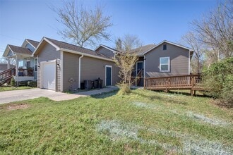 Building Photo - 2016 H Ave