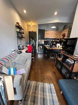 Foto del edificio - 42 W 126th St