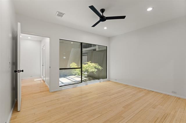 Building Photo - 4230 Munger Ave