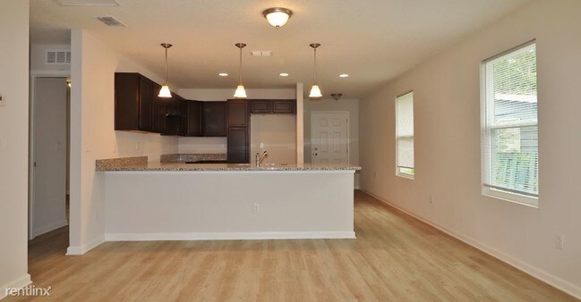 Foto del edificio - 3 br, 2 bath House - 156 Odell St