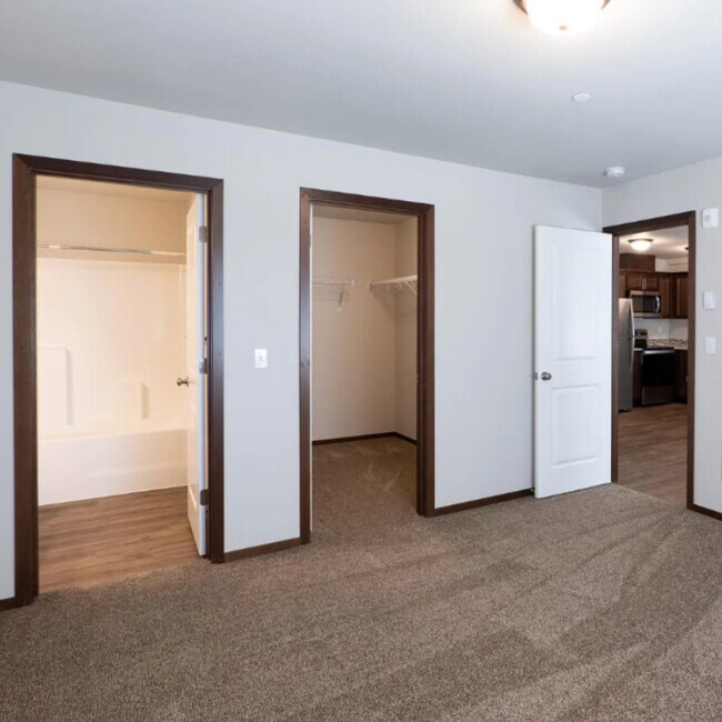 Foto del edificio - Remington Place Apartments
