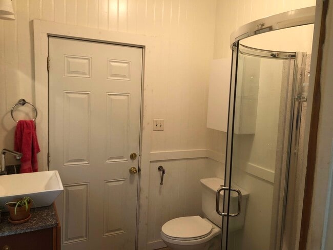 Foto del edificio - 3042 Halcyon Ct