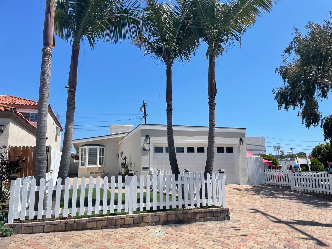 Primary Photo - 1508 Oak Ave