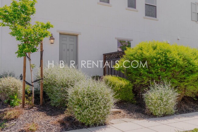 Foto del edificio - CASITA IN HANSEN VILLAGE - Mountain House MOVE IN READY