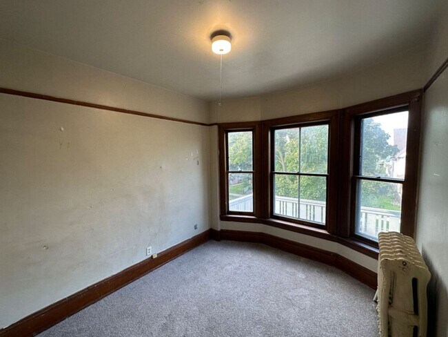 Building Photo - 2813 W Juneau Ave. (3 Unit)