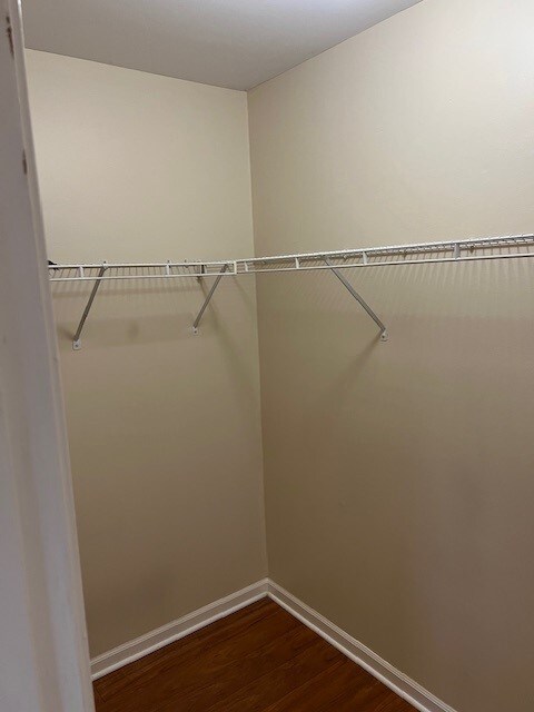 Building Photo - 104 Glengarry Dr