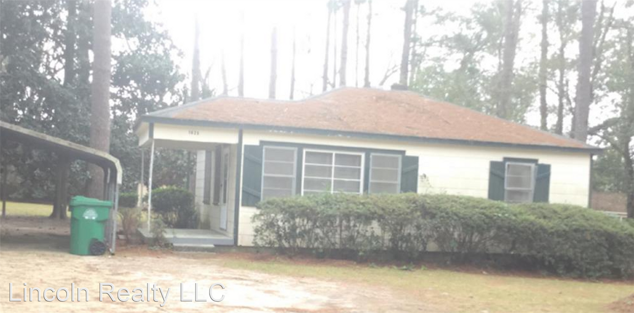 Foto principal - 2 br, 1 bath House - 1025 W. Alden Ave.*
