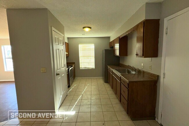 Foto del edificio - 313 NW 121st St