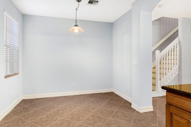 Building Photo - 108 W Pigeon Plum Dr