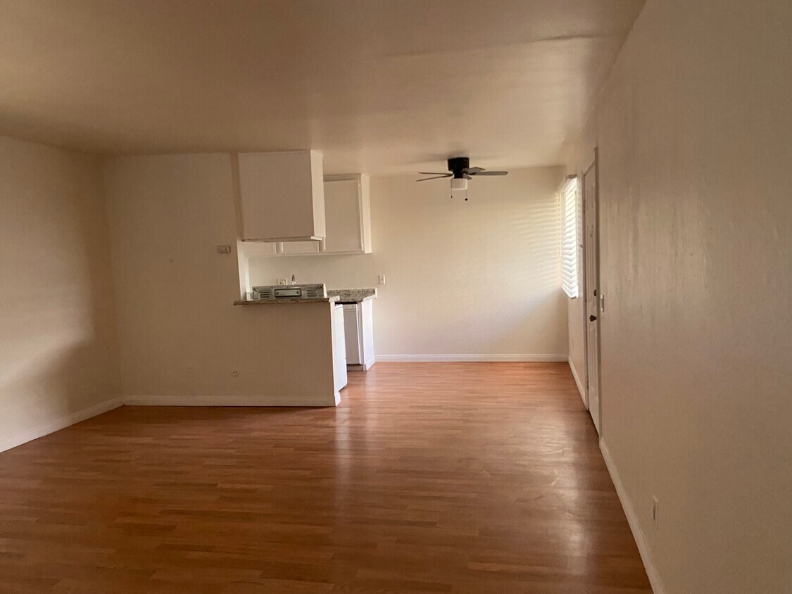 Primary Photo - 22411 Del Valle St