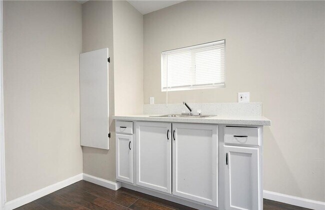 Foto del edificio - AVAILABLE NOW! LOVELY Remodeled 2 Bedroom / 1 Bath ADU in Yucca Valley! MOVE IN SPECIAL! 50% OFF ...