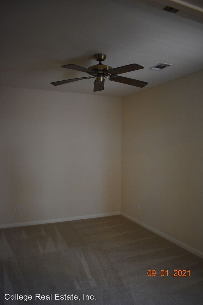 Building Photo - 3 br, 2 bath House - 2047 Gerber Drive