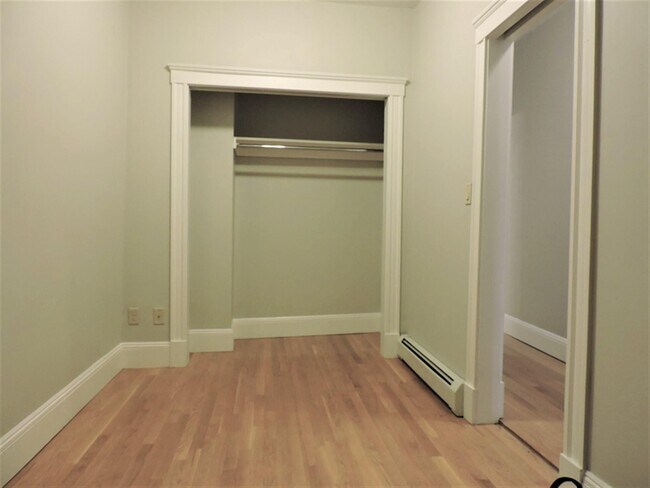 Building Photo - 15 Beacon St