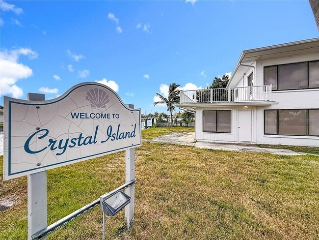 Building Photo - 497 Normandy Rd