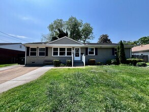 Building Photo - 3561 Orange St