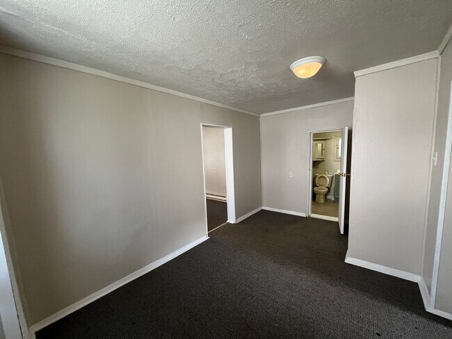 Foto del edificio - One Level House off Campbell Avenue