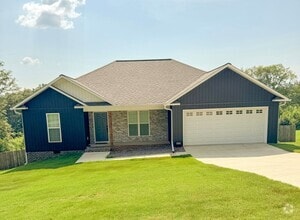 Building Photo - 1603 Fairway Dr SW
