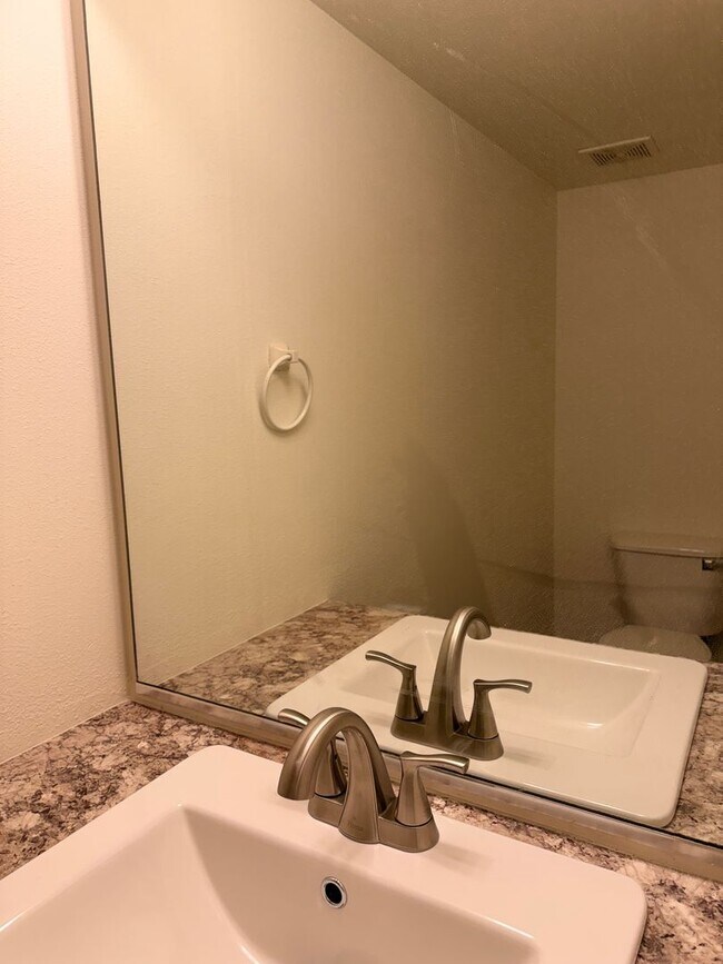 Foto del edificio - 2631-2631 Howard St