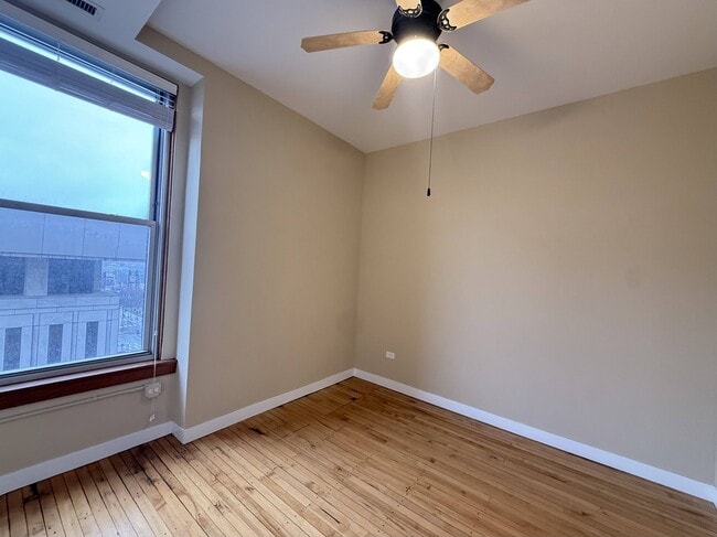 Interior Photo - Pioneer Endicott