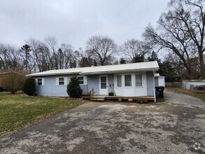 Building Photo - 2605 Myang Ave