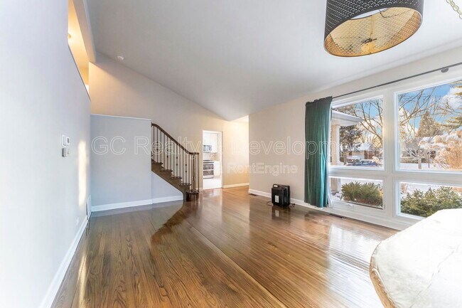 Building Photo - 810 W Dresser Dr