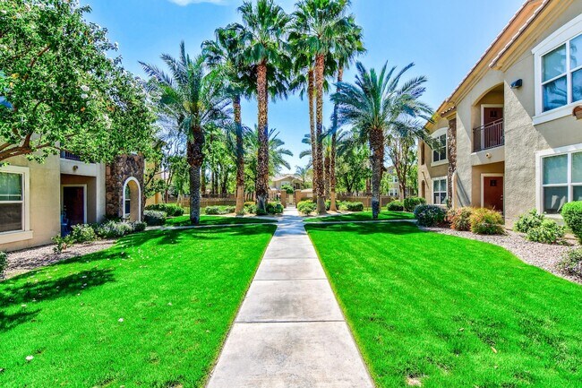 Foto del edificio - Mediterra Apartment Homes