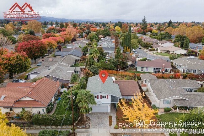 Building Photo - 895 Pyrus Way