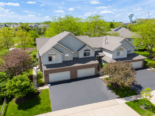 Building Photo - 23 Southwicke Dr