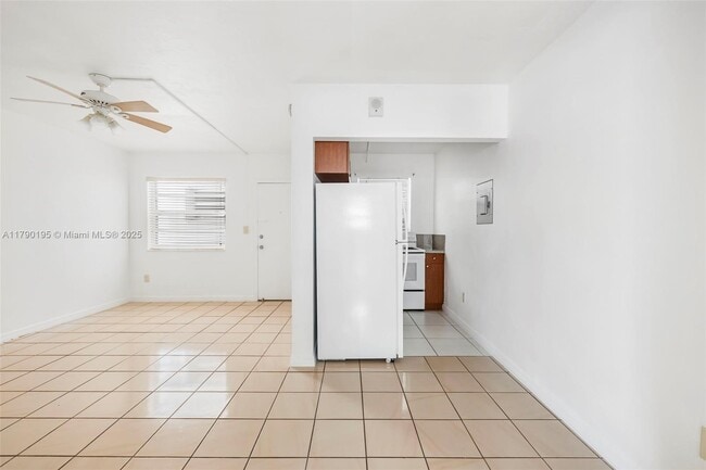 Foto del edificio - 5730 NW 38th St
