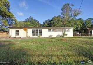 Building Photo - 3013 Newell Blvd