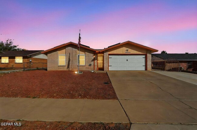 Foto del edificio - 10720 Sugarland Dr