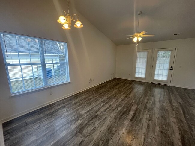 Photo - 316 St Rosea Rd House