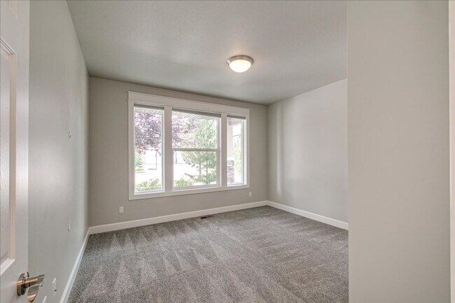Foto del edificio - Beautiful Home in Desired Hazelwood Subdiv...