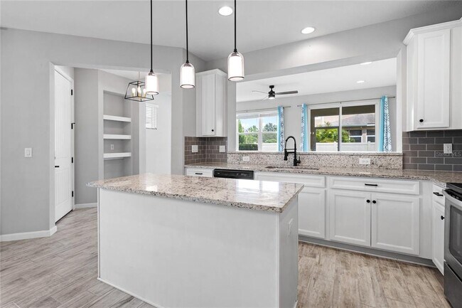 Foto del edificio - 5007 Sunnyside Ln