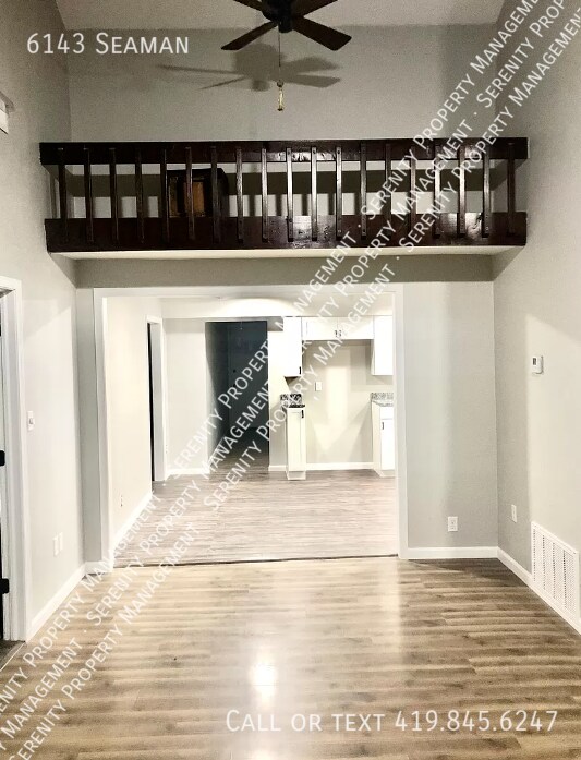 Foto del edificio - 6143 Seaman Rd