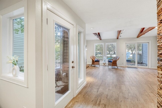 Foto del edificio - 11538 Riverview Dr