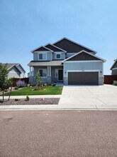 Building Photo - 13167 Parkland Dr