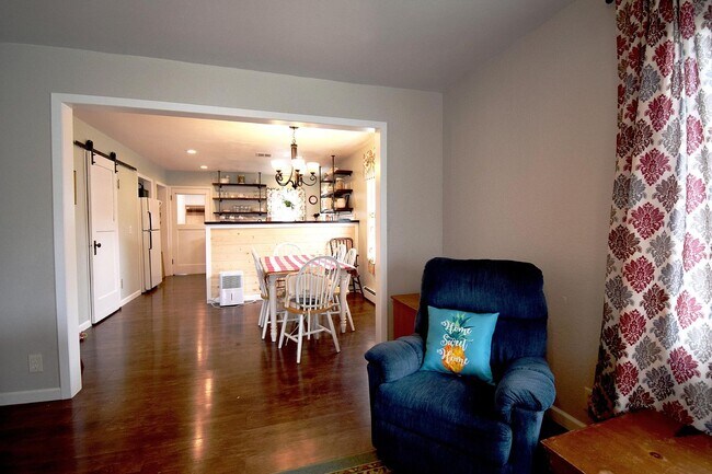 Foto del edificio - 949 N 16th St