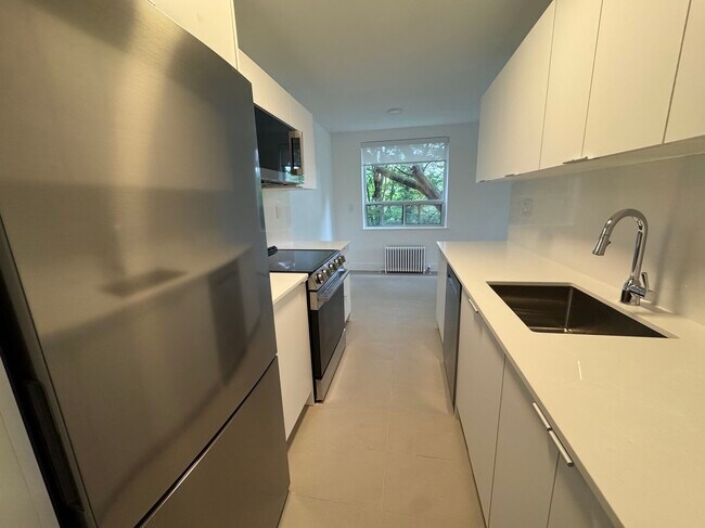 Building Photo - 56 Eccleston Drive