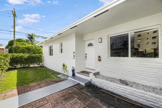 Photo - 3690 SW 9th Terrace House