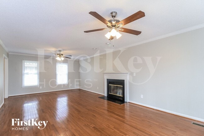Building Photo - 3110 Glenshire Dr