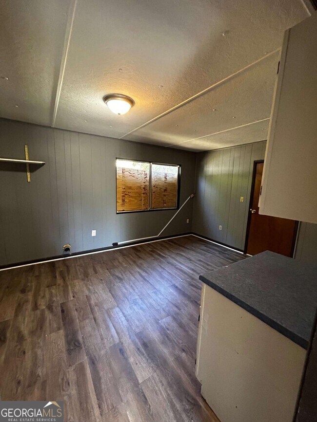 Foto del edificio - 2891 Village Green Dr