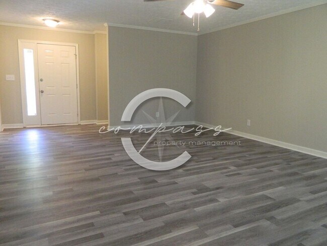 Foto del edificio - 1012 Atherton Ln