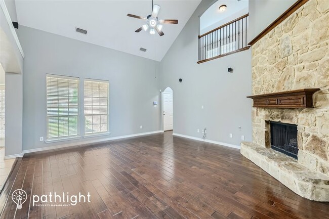 Building Photo - 527 Magnolia Lane, Glenn Heights, TX, 75154