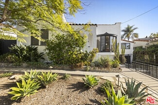 Building Photo - 2226 Princeton Ave