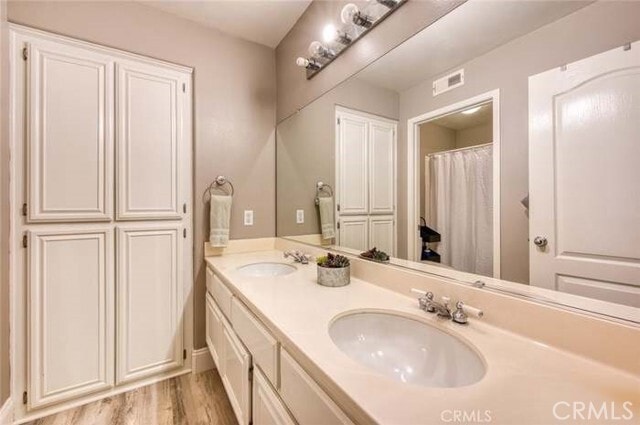 Foto del edificio - 19505 Highridge Way