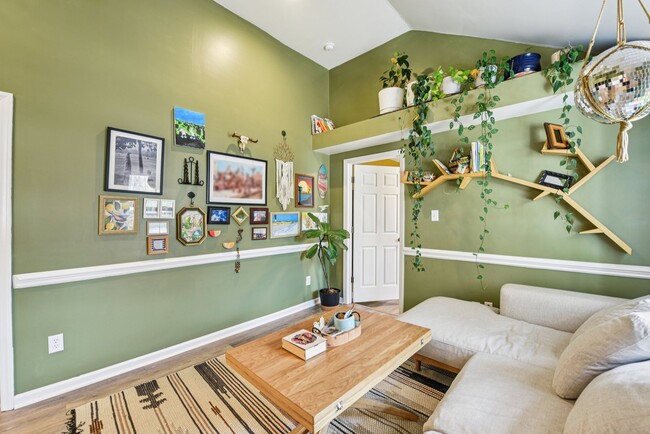 Foto del edificio - 162 N Smallwood Pl