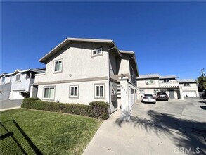 Building Photo - 6043 Quinn St