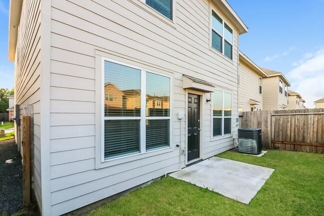 Building Photo - 2618 Bouvardia Wy